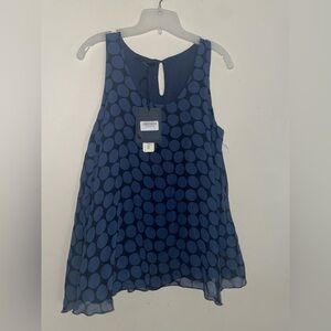 💙Elegant Blue Polka Dot Sleeveless Blouse NWT!💙